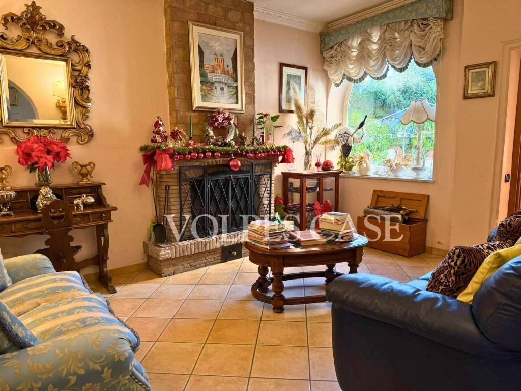 Villa a Velletri in Via Colle Calcagno - Foto 2