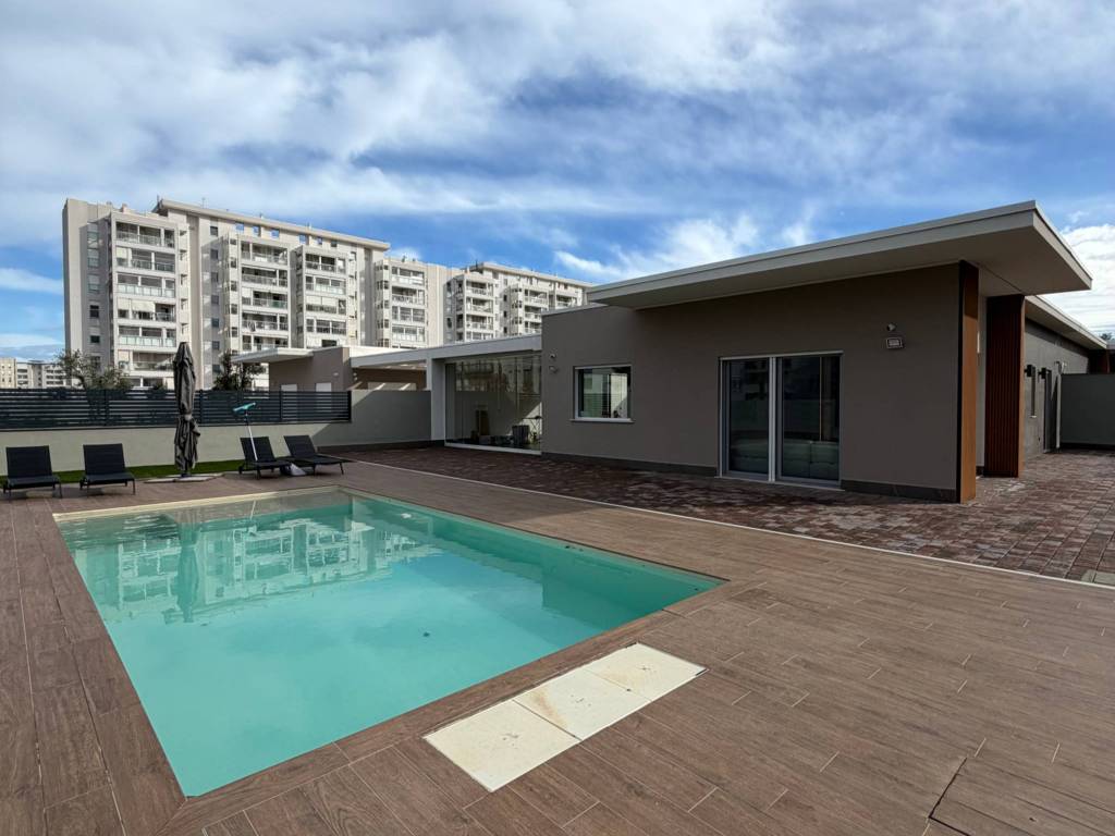 Villa a Bari in Via Tenente Cesare Suglia, 1 - Foto 2