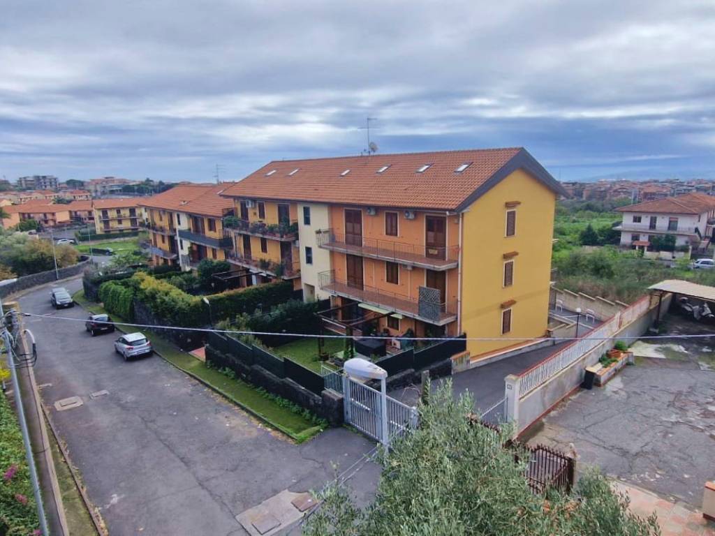 Appartamento a Gravina di catania in Via Salvo D'Acquisto, 26 - Foto 3