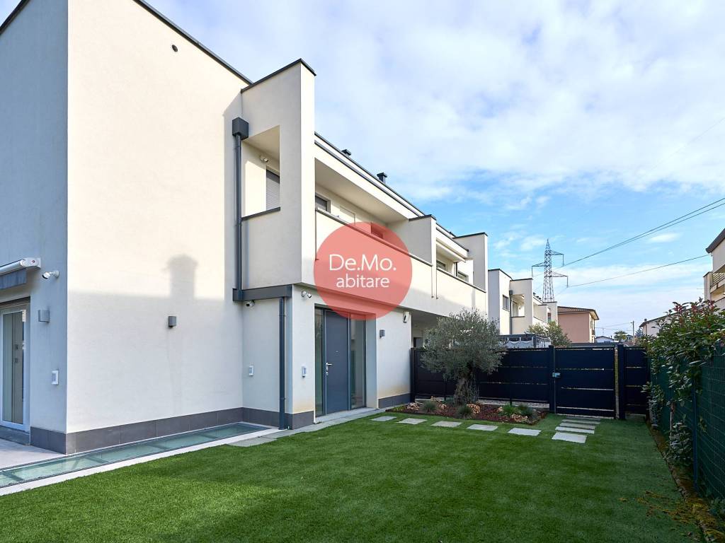 Villa a Mariano comense in Via Vincenzo Bellini - Foto 3