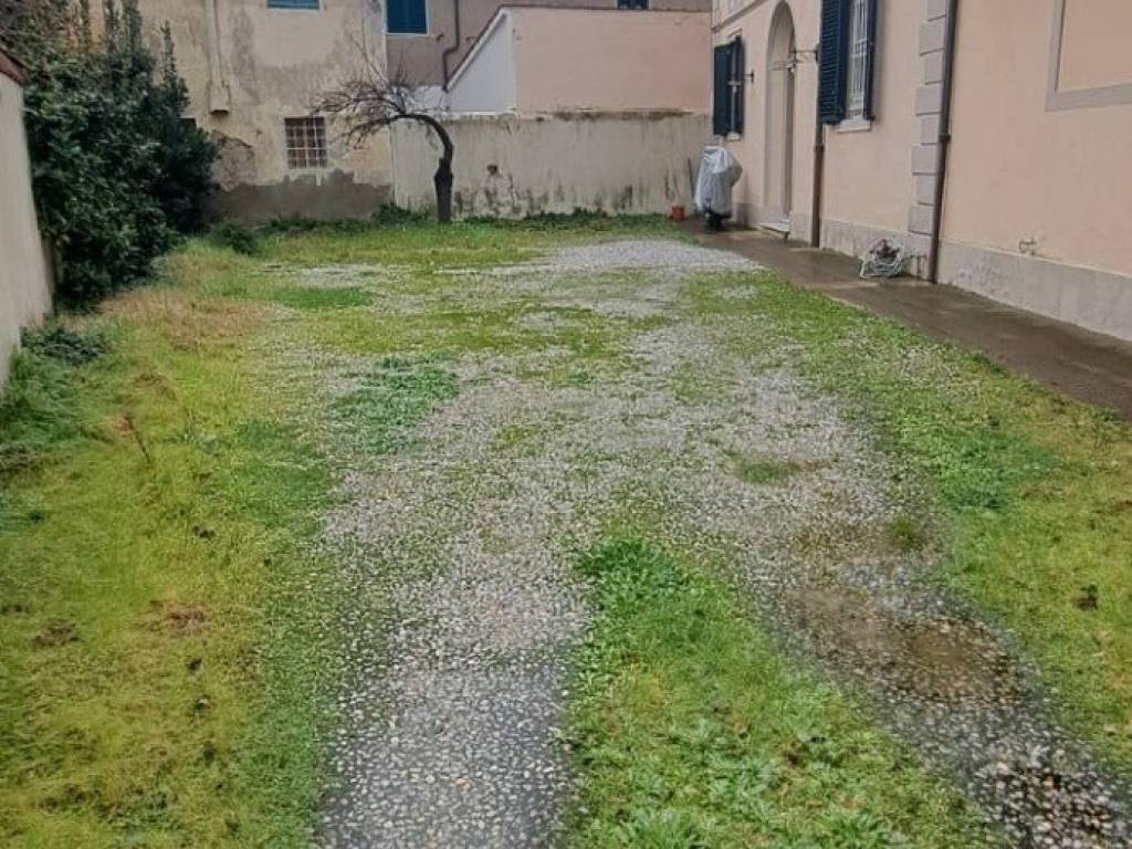 Casa indipendente a Livorno in Via Vittorio Corcos - Foto 4