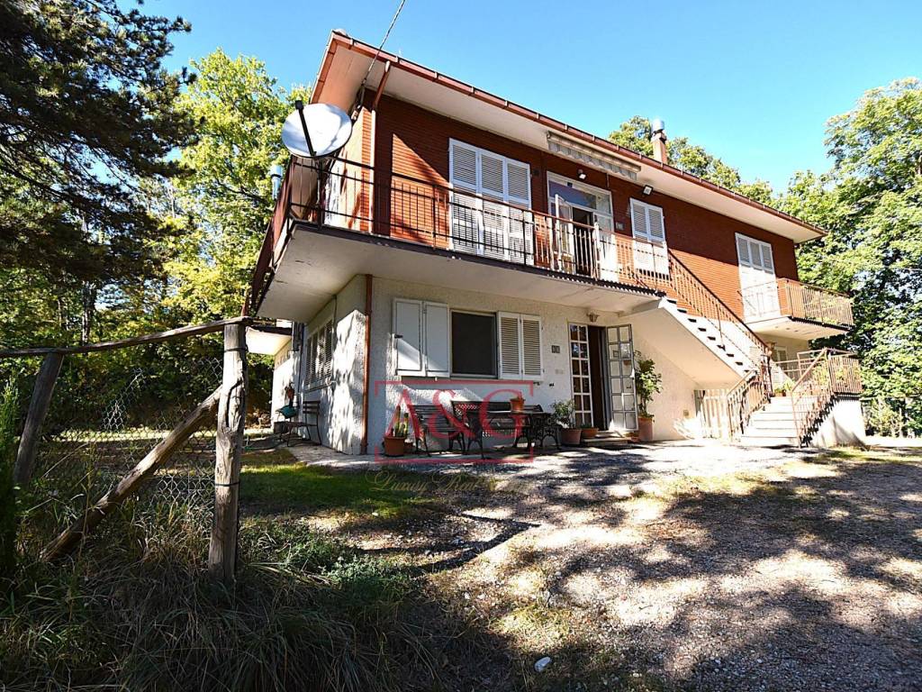 Villa a Amandola in Via Aldo Moro, 38 - Foto 4