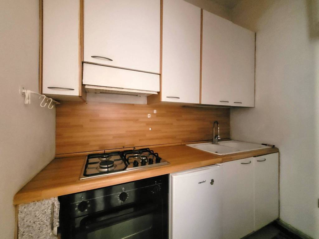 Appartamento a Como in Via Carloni, 2 - Foto 4