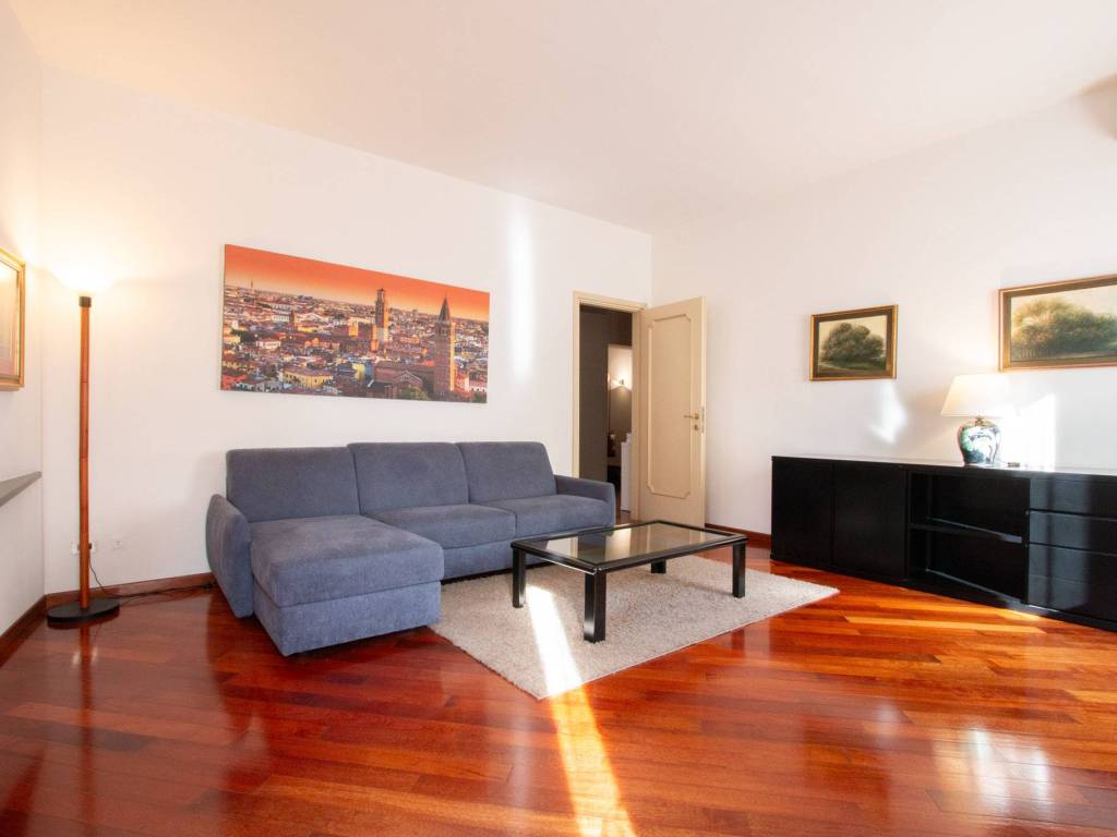 Appartamento a Verona in Vicolo Giuseppe Mazzini - Foto 2