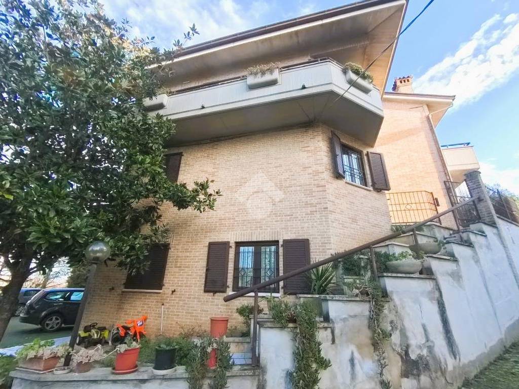 Villa a Civitanova marche in V. D'Annunzio - Foto 5