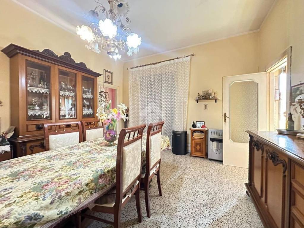 Palazzo / stabile a Acerra in Via Stendardo, 21 - Foto 4