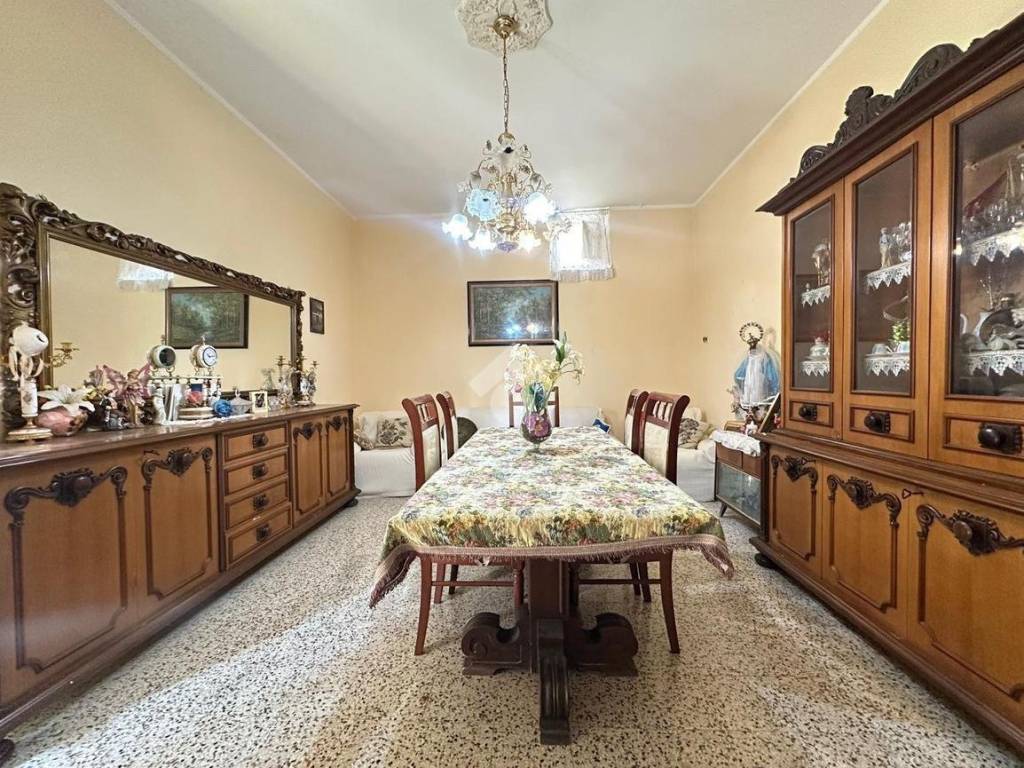 Palazzo / stabile a Acerra in Via Stendardo, 21 - Foto 5