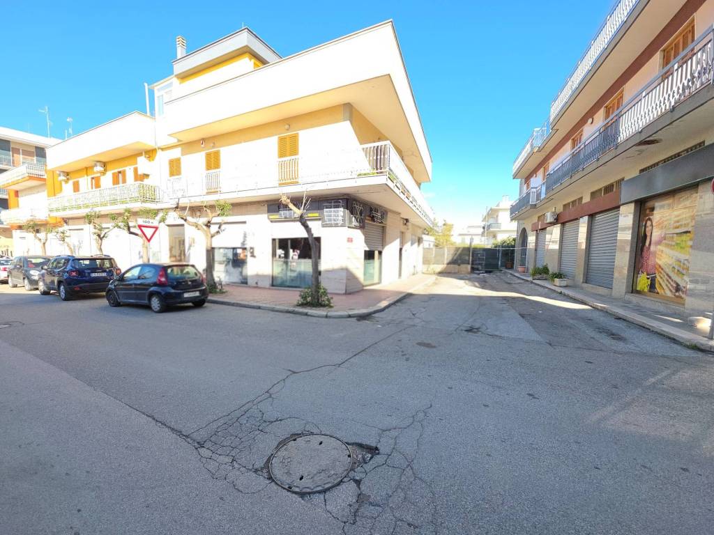 Immobile a Triggiano in Via Alcide De Gasperi, 52 - Foto 2