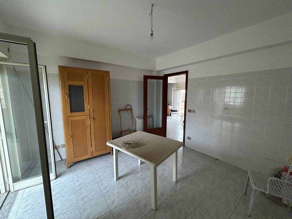 Appartamento a Messina in Via Adolfo Celi - Foto 2