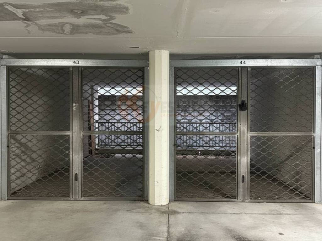 Box / garage a Sassari in via renzo mossa, 20 - Foto 2
