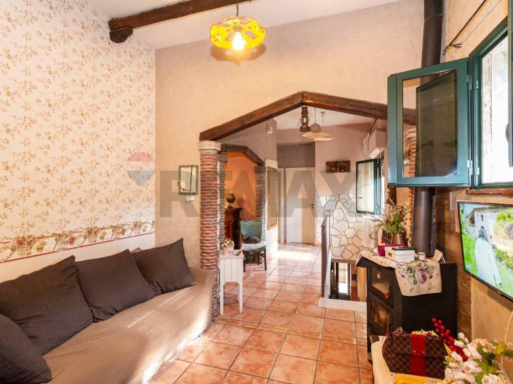 Casa indipendente a Belpasso in via - Foto 4