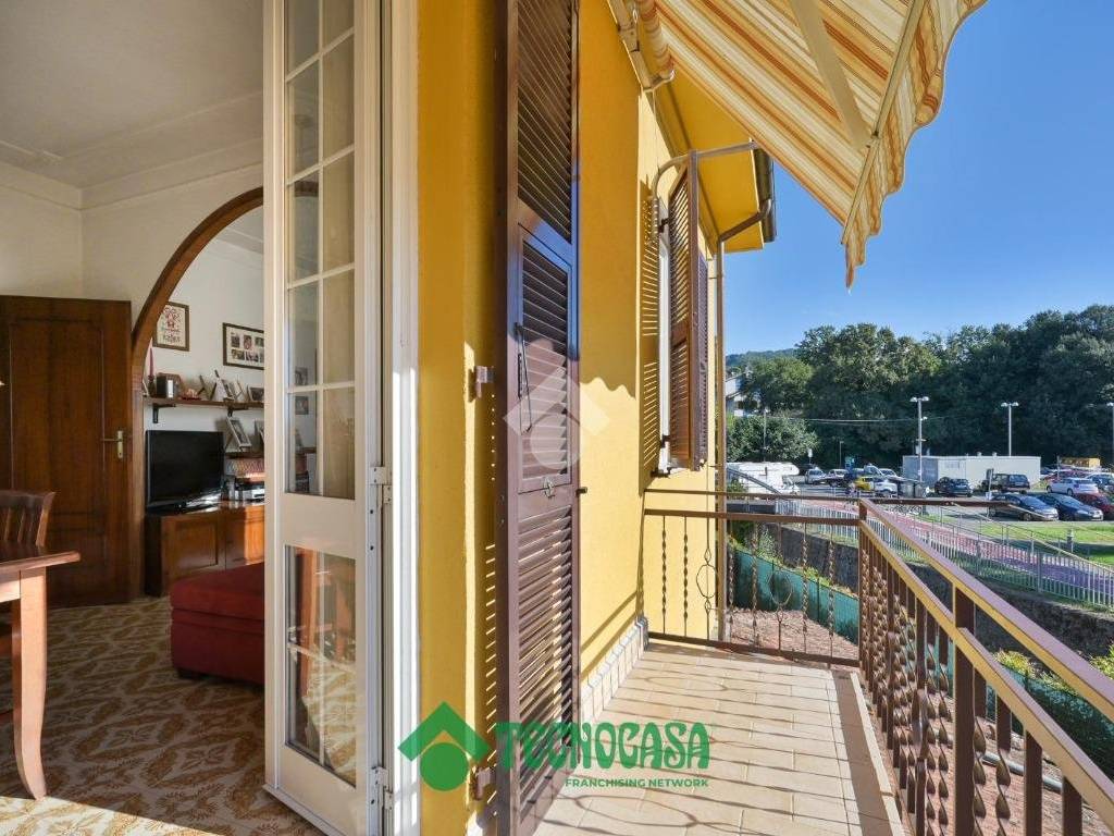 Casa indipendente a Bolano in Via Francesco Petrarca, 12 - Foto 4