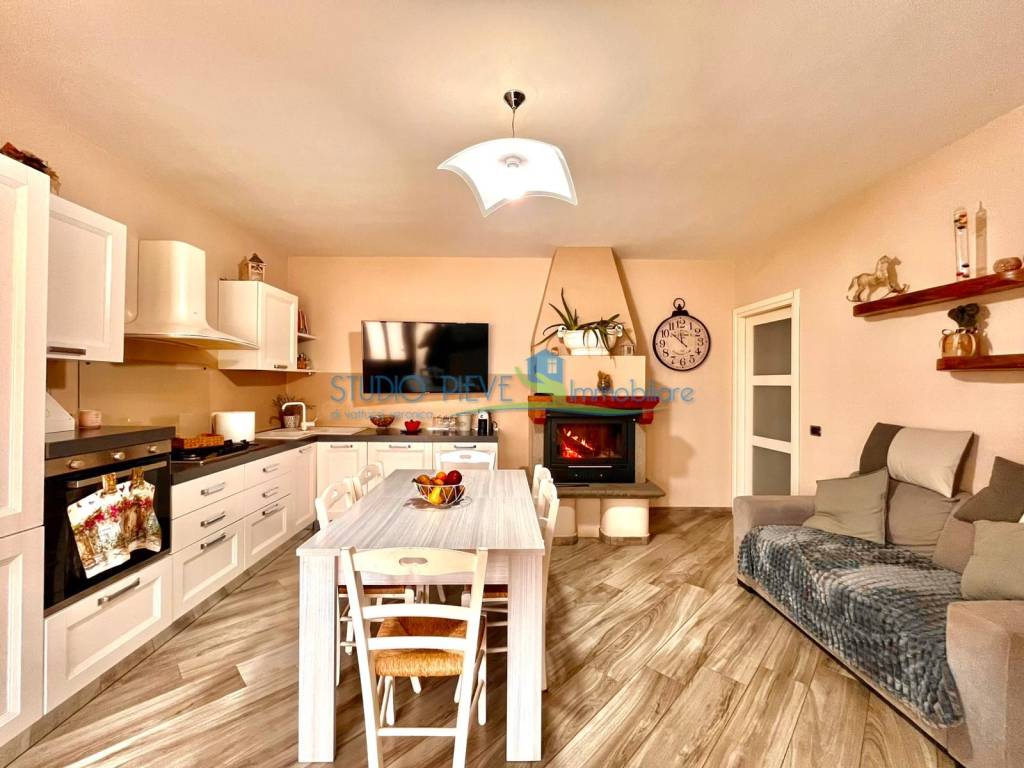 Casa indipendente a Larciano in Via Bartolini - Foto 2