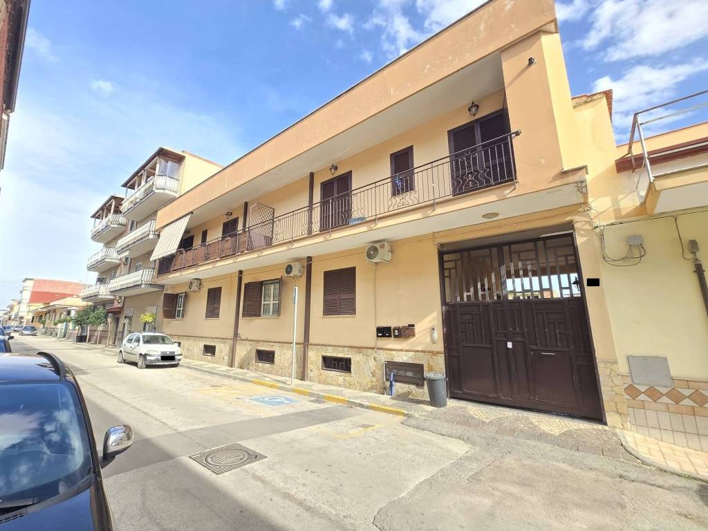 Villa a Afragola in Via 3a Traversa Diaz - Foto 2