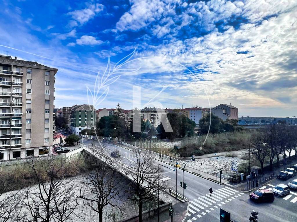 Appartamento a Savona in Corso Viglienzoni - Foto 2