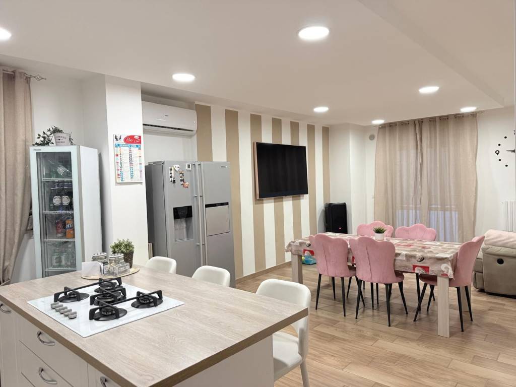 Casa indipendente a Acquaviva delle fonti in Via Tommaso Amendoni, 2 - Foto 4