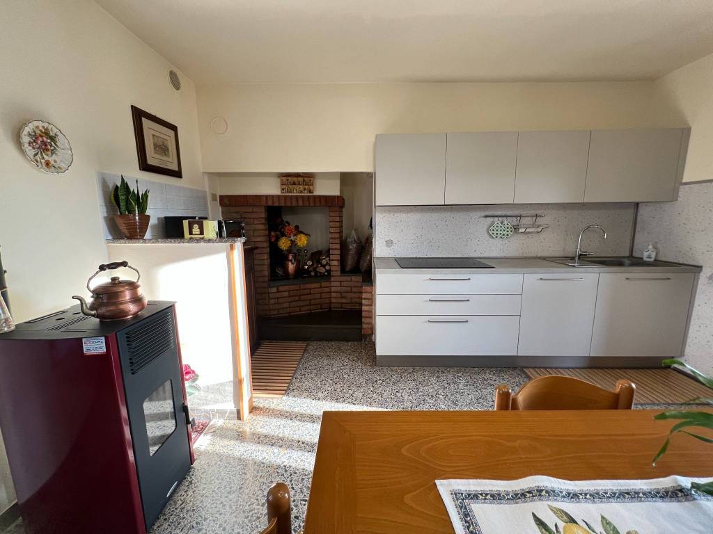 Casa indipendente a Castelfiorentino in Via di Pettinamiglio - Foto 3