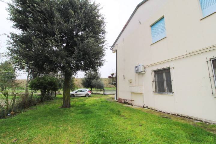 Appartamento a Fusignano in Via Stroppata Vecchia, 3 - Foto 4
