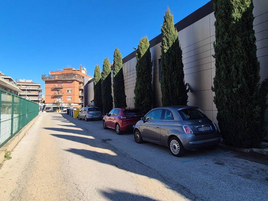 Immobile a Pomezia in Via Camillo Benso di Cavour, 7 - Foto 3