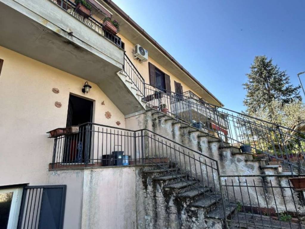 Appartamento a Capodimonte in Str. Montecchio Scomparti - Foto 5