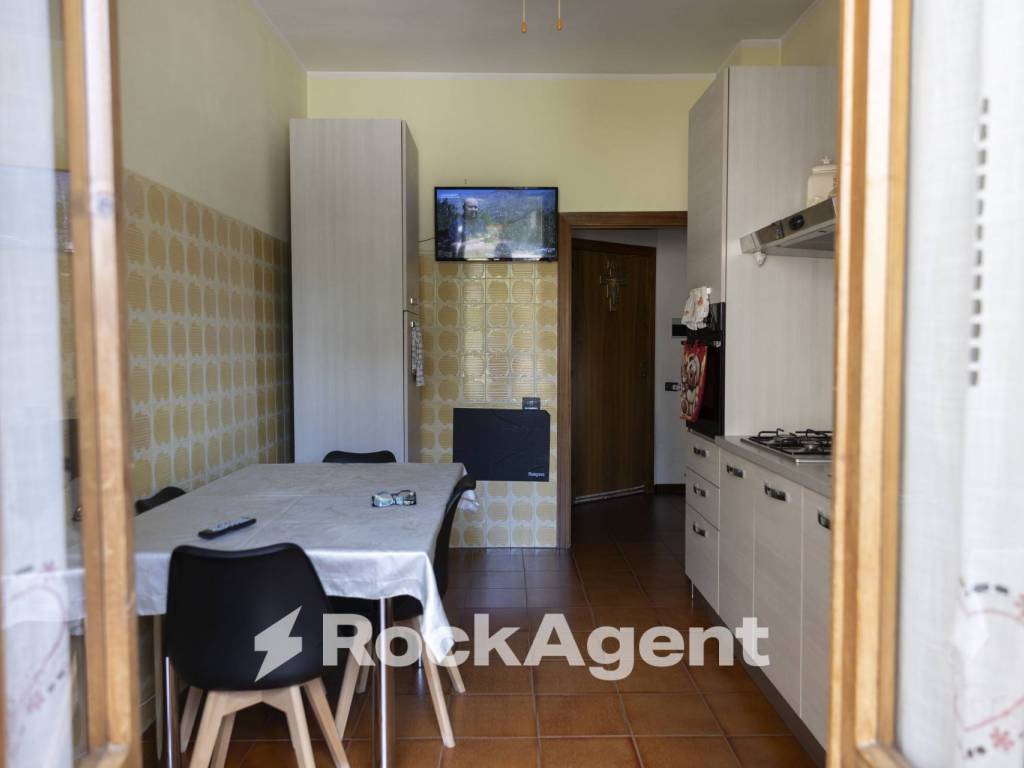 Appartamento a Alba adriatica in Via Giuseppe Mazzini, 108 - Foto 3