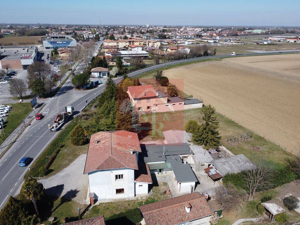 Casa indipendente a Cervignano del friuli in Via Monfalcone 43 - Foto 2