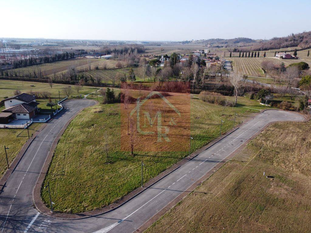 Terreno a Manzano in Via Ottorino Respighi - Foto 2