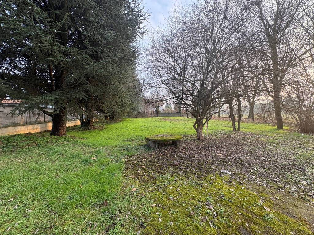 Terreno a Marcallo con casone in Via Stefano Jacini - Foto 2