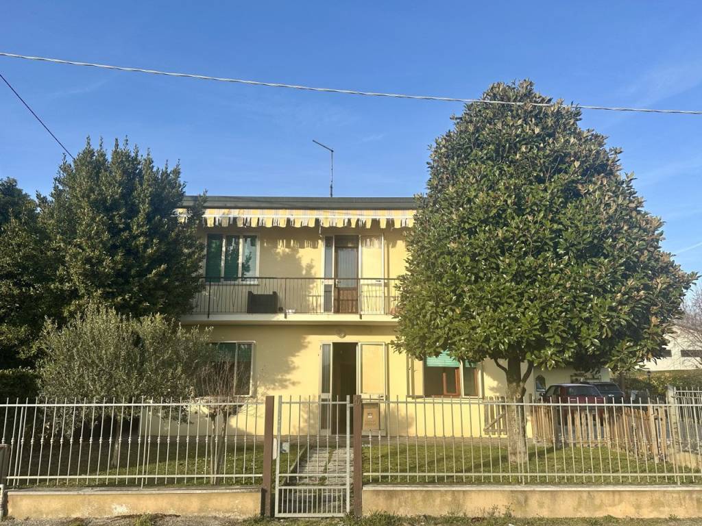 Villa a Abano terme in Via Sottomarina - Foto 3
