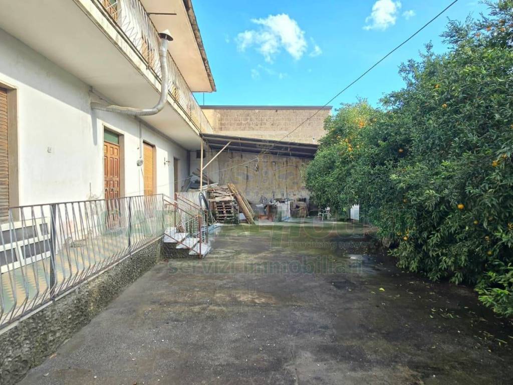 Villa a San nicola la strada in Viale Carlo III - Foto 3