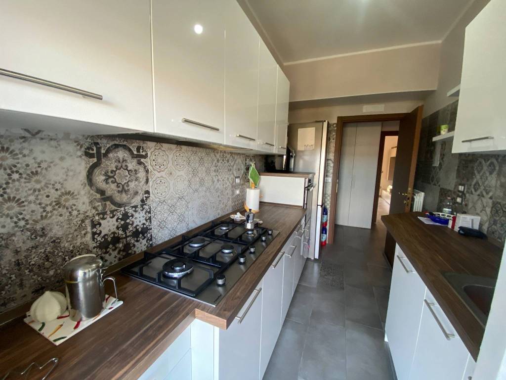 Appartamento a Pomezia in Via Pola - Foto 5