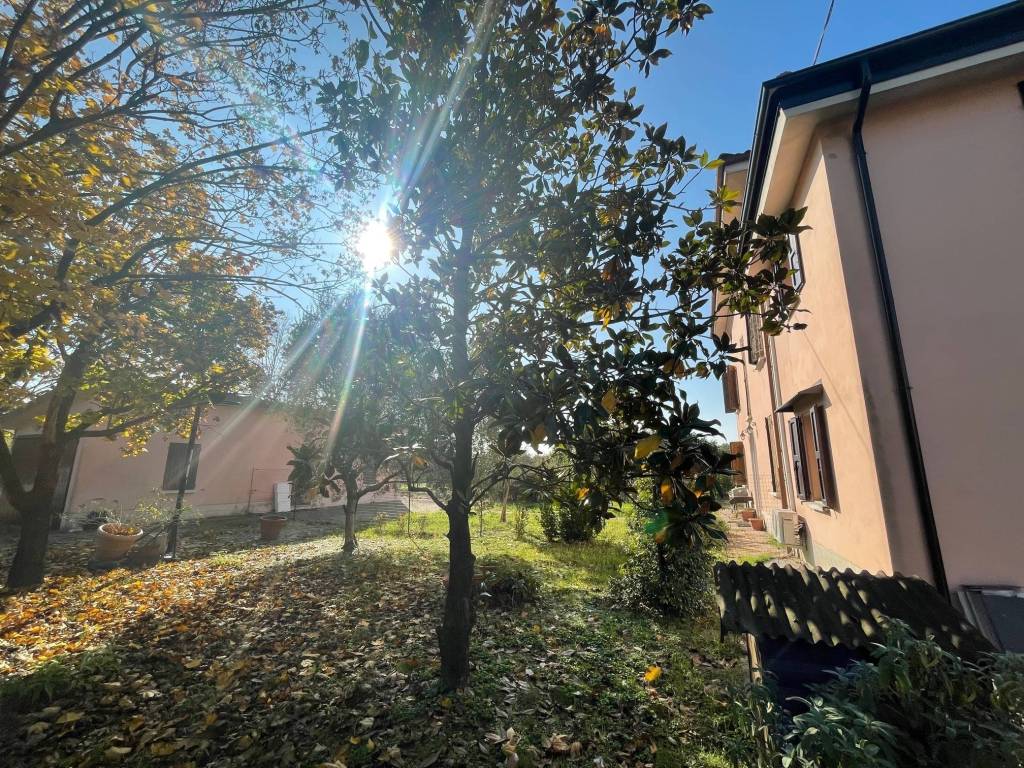 Villa a Bologna in Via Cristoforo Colombo, 47 - Foto 2
