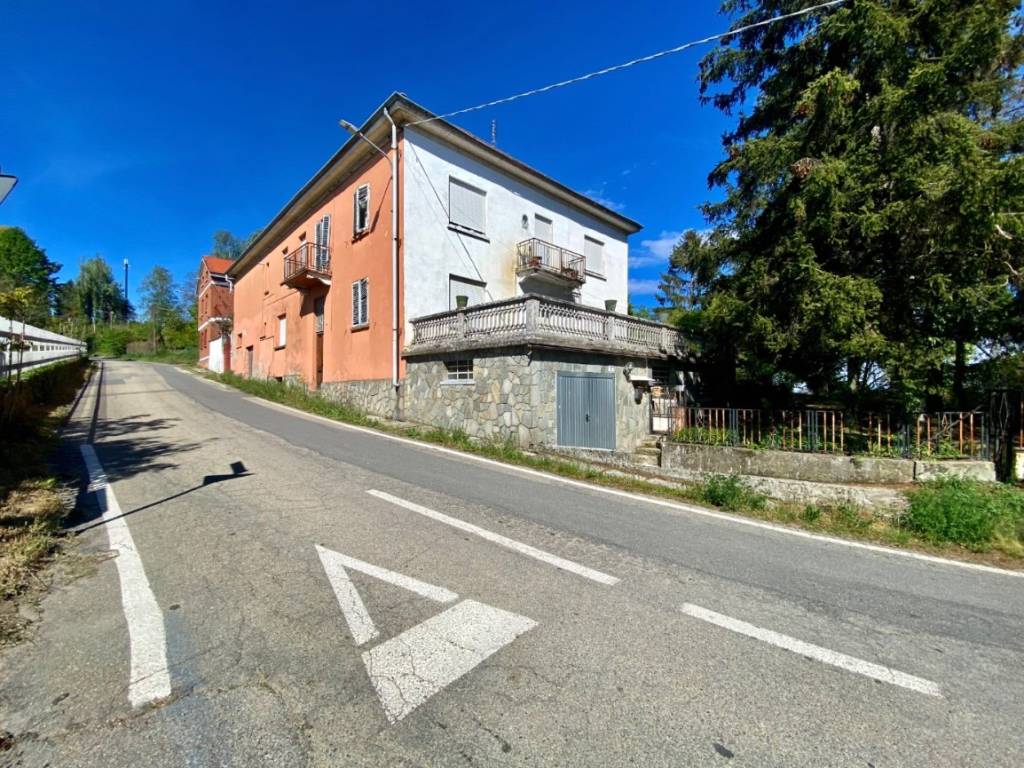 Rustico / casale a Costigliole d'asti in Strada Chiesa San Michele, 4 - Foto 2
