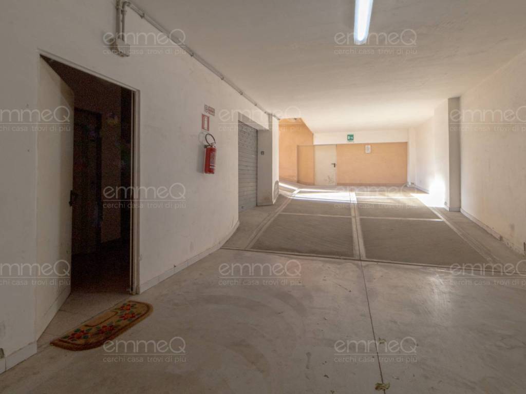 Box / garage a Castelbuono in Via Santa Lucia, 44 - Foto 3