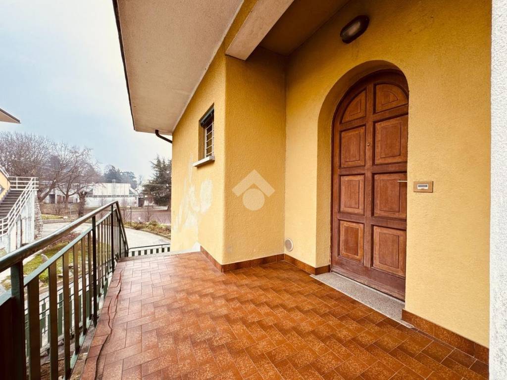 Appartamento a Casatenovo in Via Elisa Vismara, 56 - Foto 3