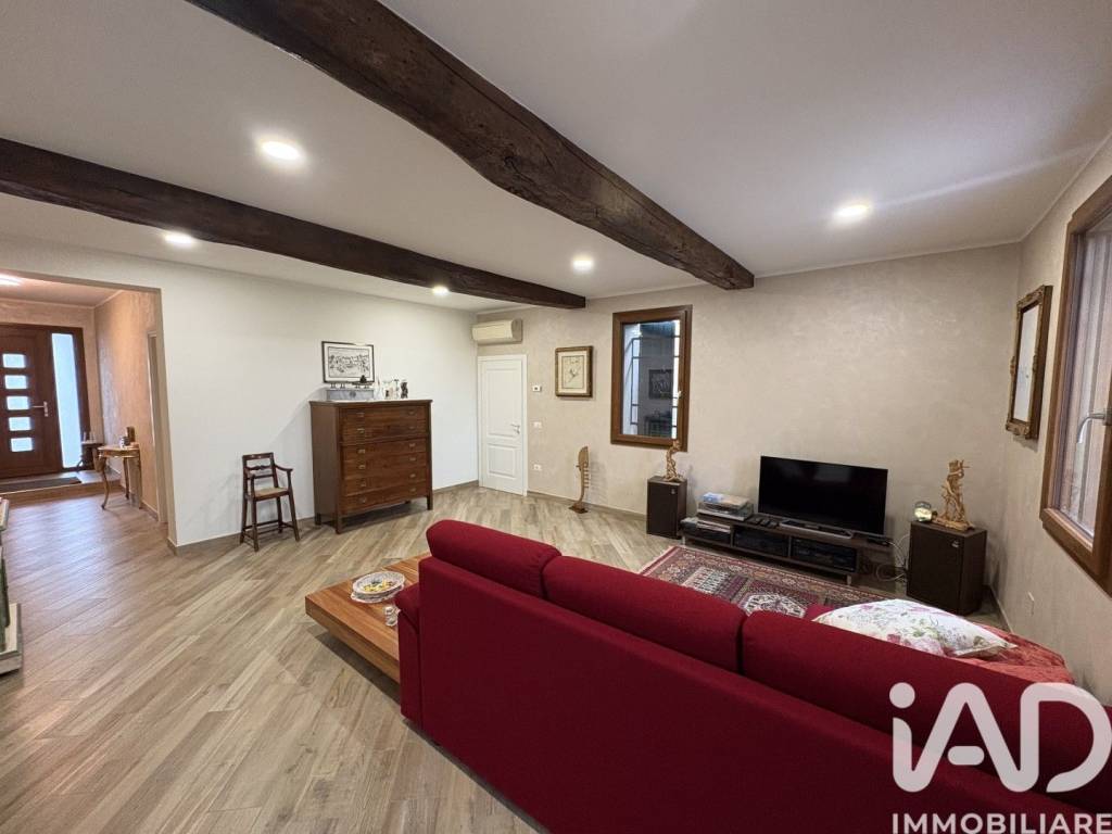 Villa a Mirandola in Via Margotta - Foto 3