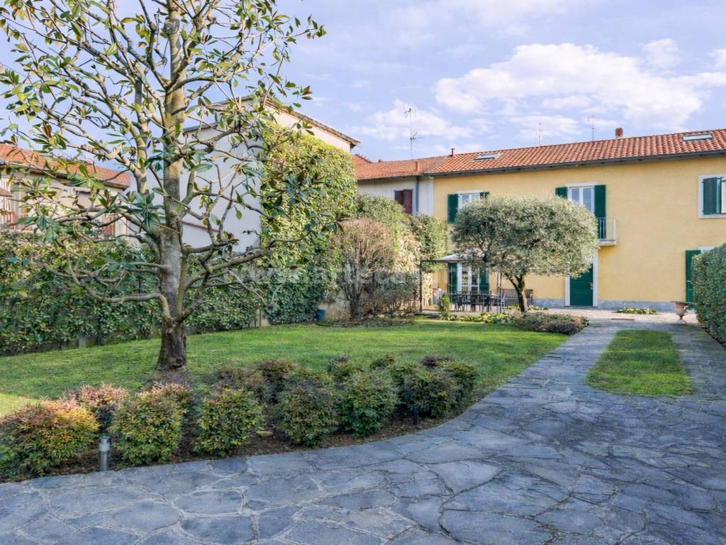 Villa a Marnate in Via Prospiano, 308 - Foto 2