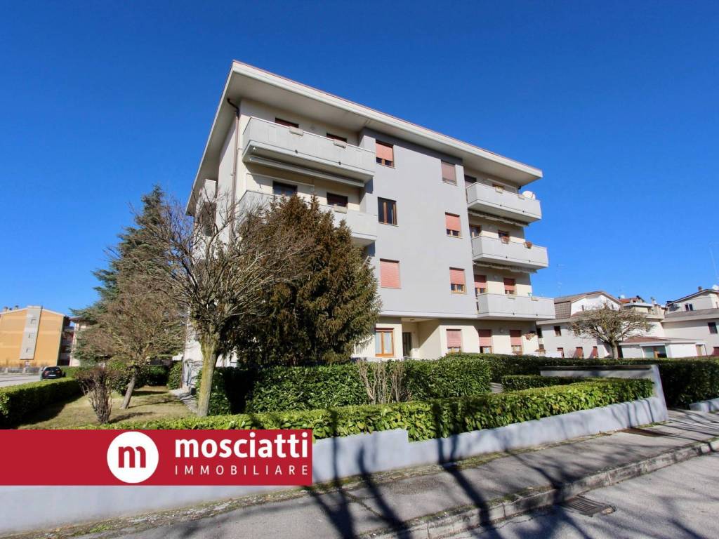 Appartamento a Matelica in Via Aldo Moro, 21 - Foto 2