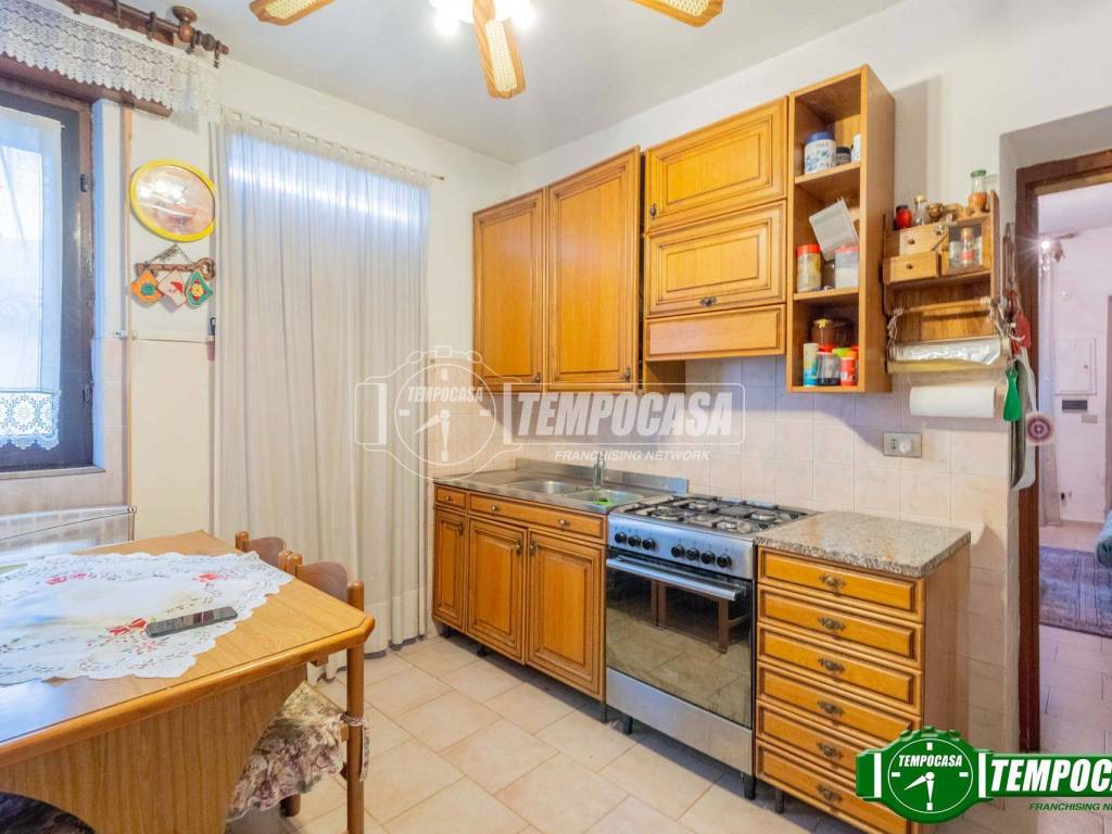 Appartamento a Magenta in Via Monte Nero - Foto 2