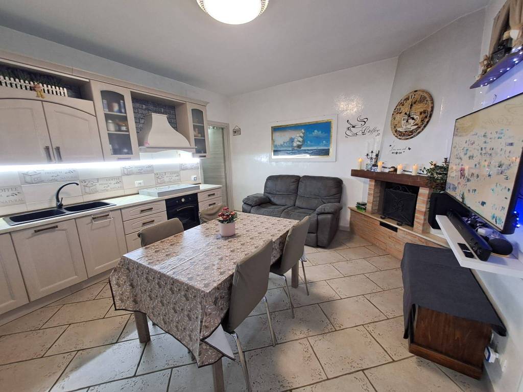 Appartamento a Cerveteri in Via Viterbo - Foto 4