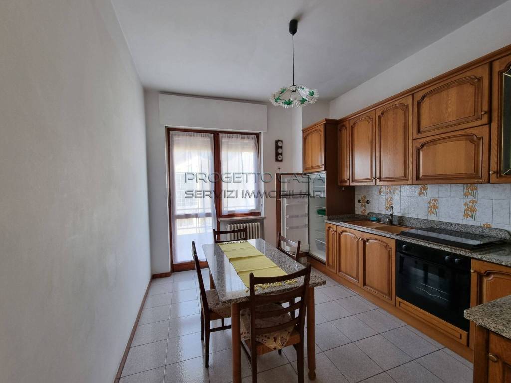 Appartamento a Bra in Via Monte Grappa, 13 - Foto 4