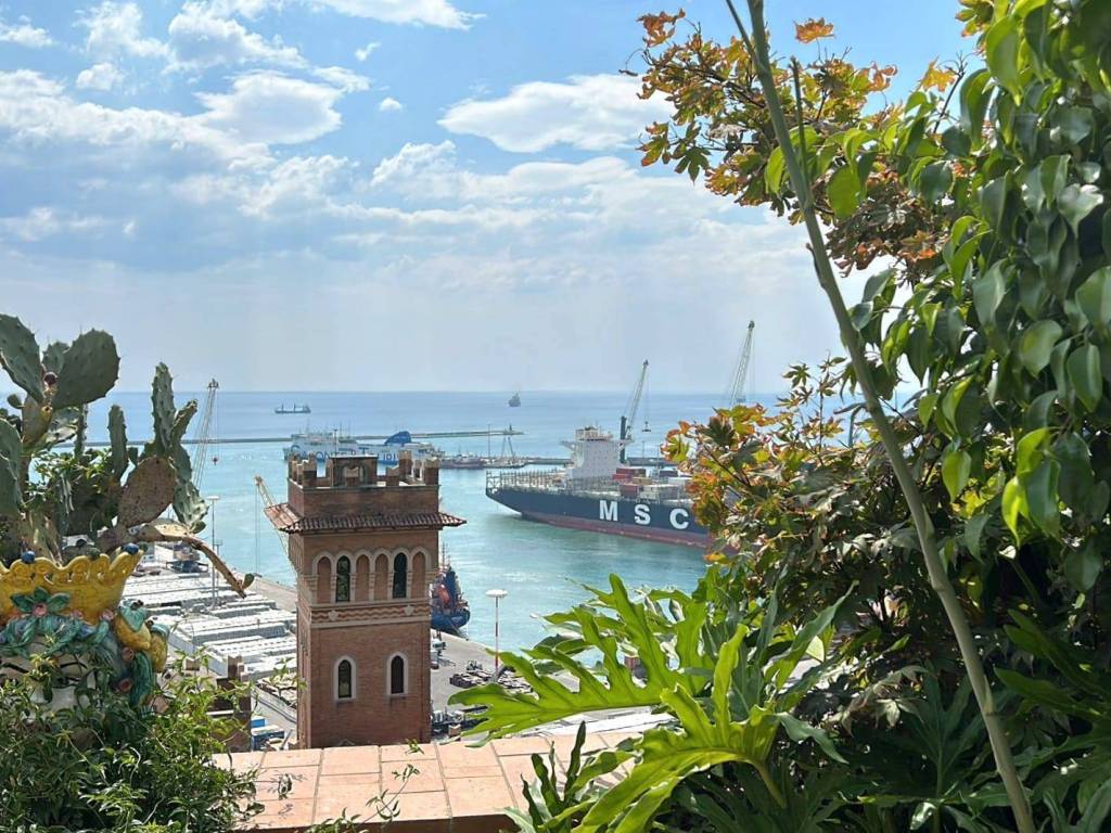 Appartamento a Salerno in Via Madonna del Monte - Foto 2