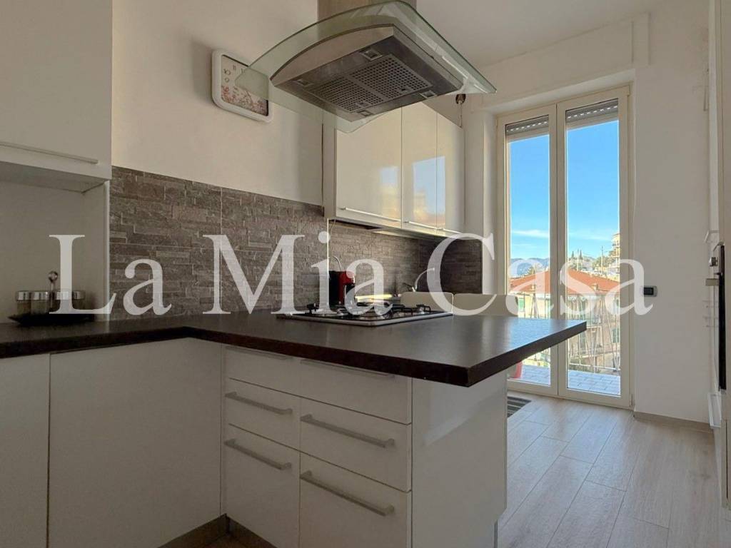 Appartamento a Lerici in Via Nino Gerini, 15 - Foto 3