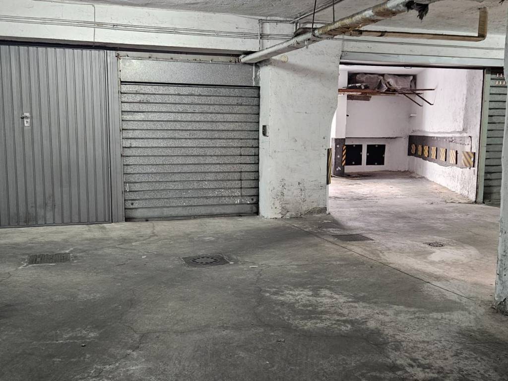 Box / garage a Napoli in Viale Maria Cristina di Savoia, 44 - Foto 2