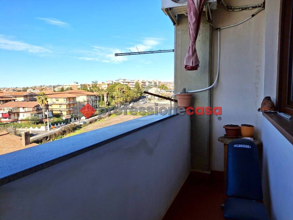 Appartamento a Catania in Via Capo Passero, 5 - Foto 2
