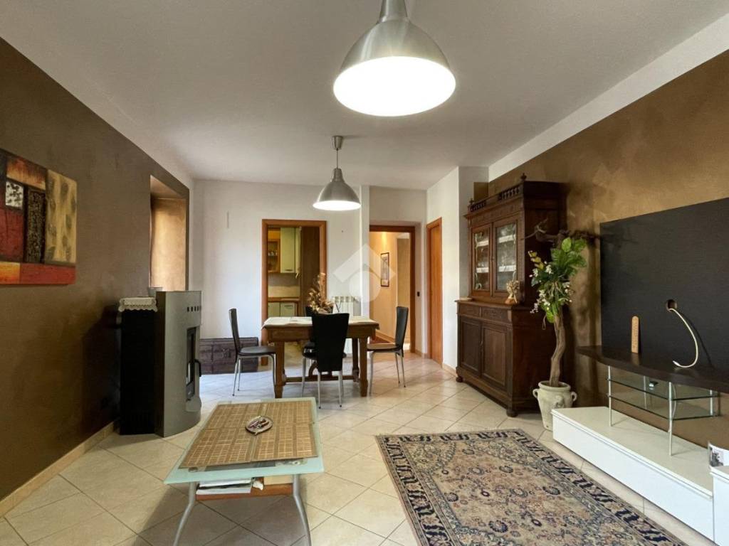 Appartamento a Canelli in Via I Maggio, 20 - Foto 3