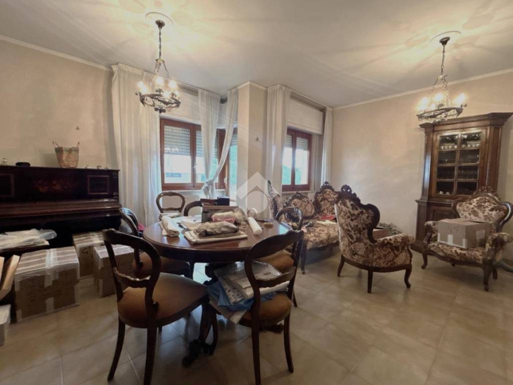 Appartamento a Catanzaro in VIA QUATTRO NOVEMBRE, 36 - Foto 5