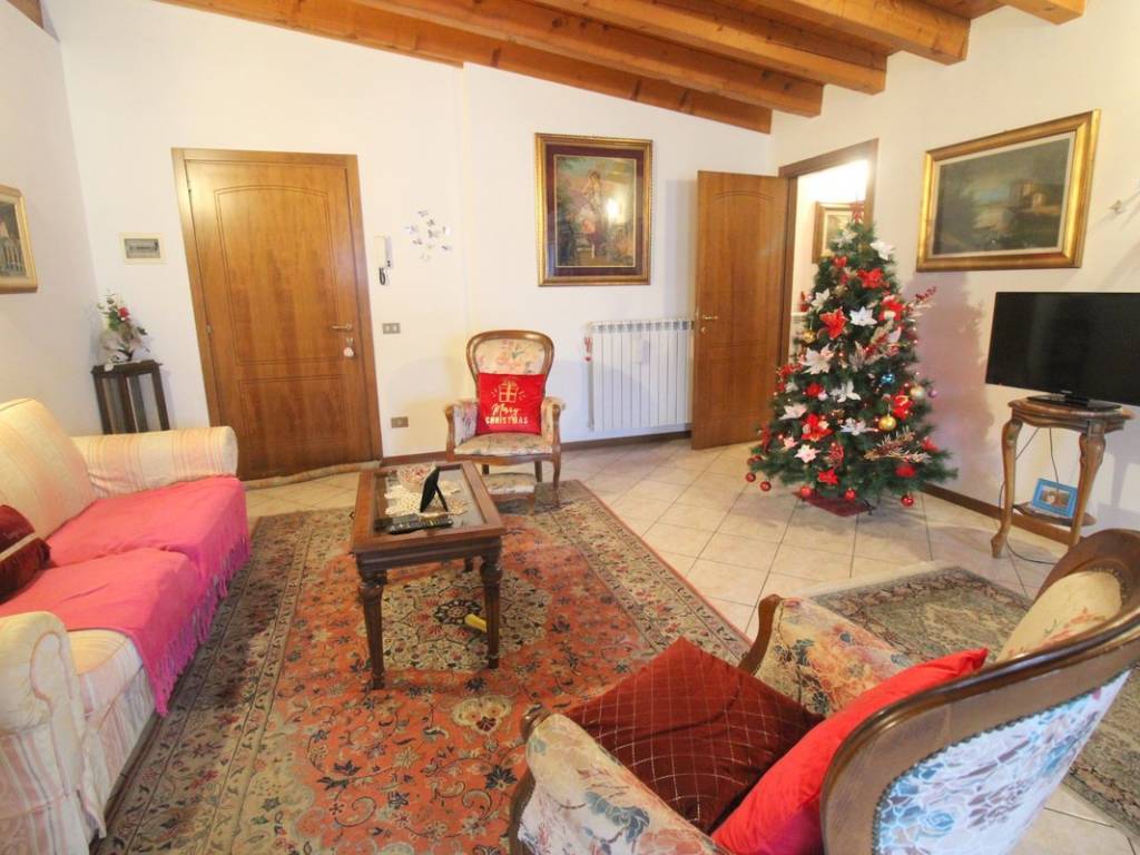 Appartamento a Lumezzane in Via Sant'Antonio - Foto 2