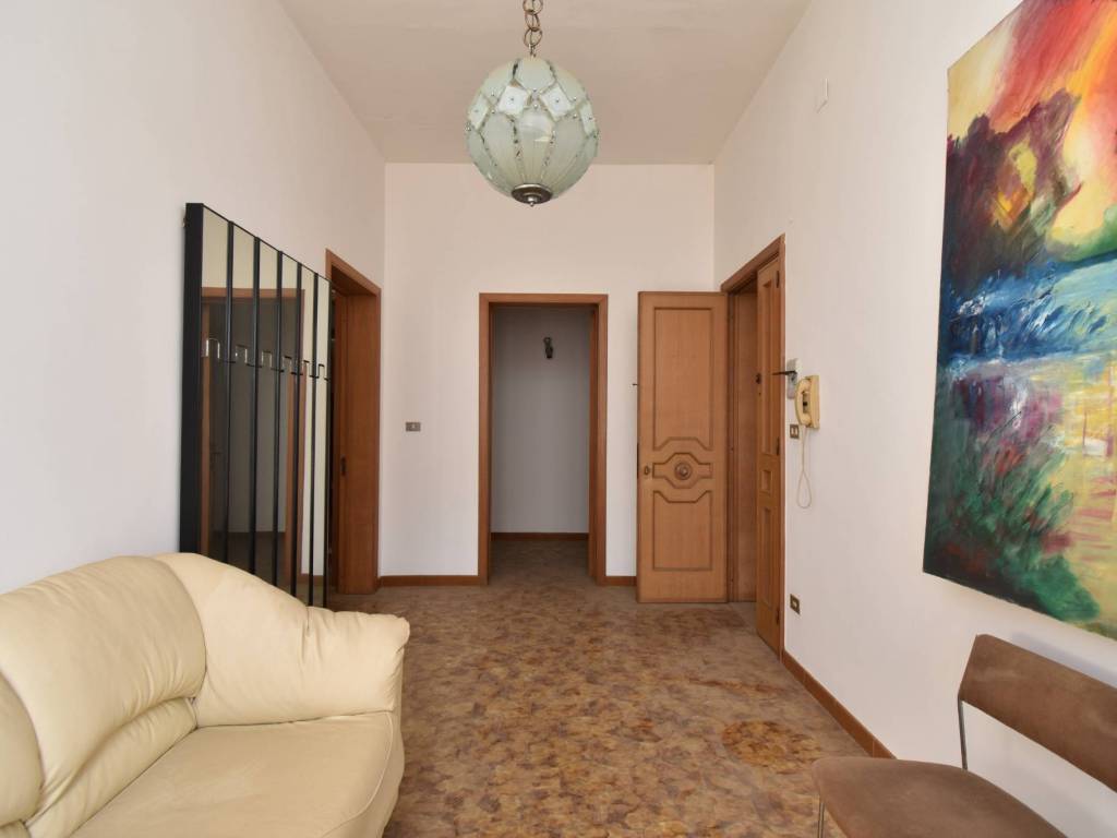 Appartamento a Campi salentina in Via V. Maremonti - Foto 3