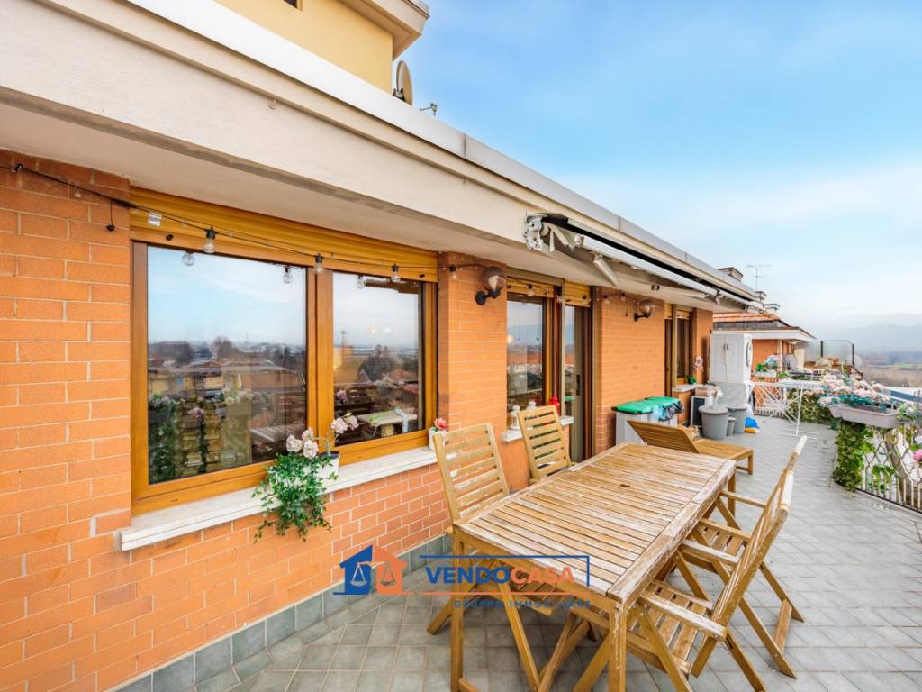 Attico / mansarda a Settimo torinese in Via Raffaello Sanzio, 19 - Foto 2